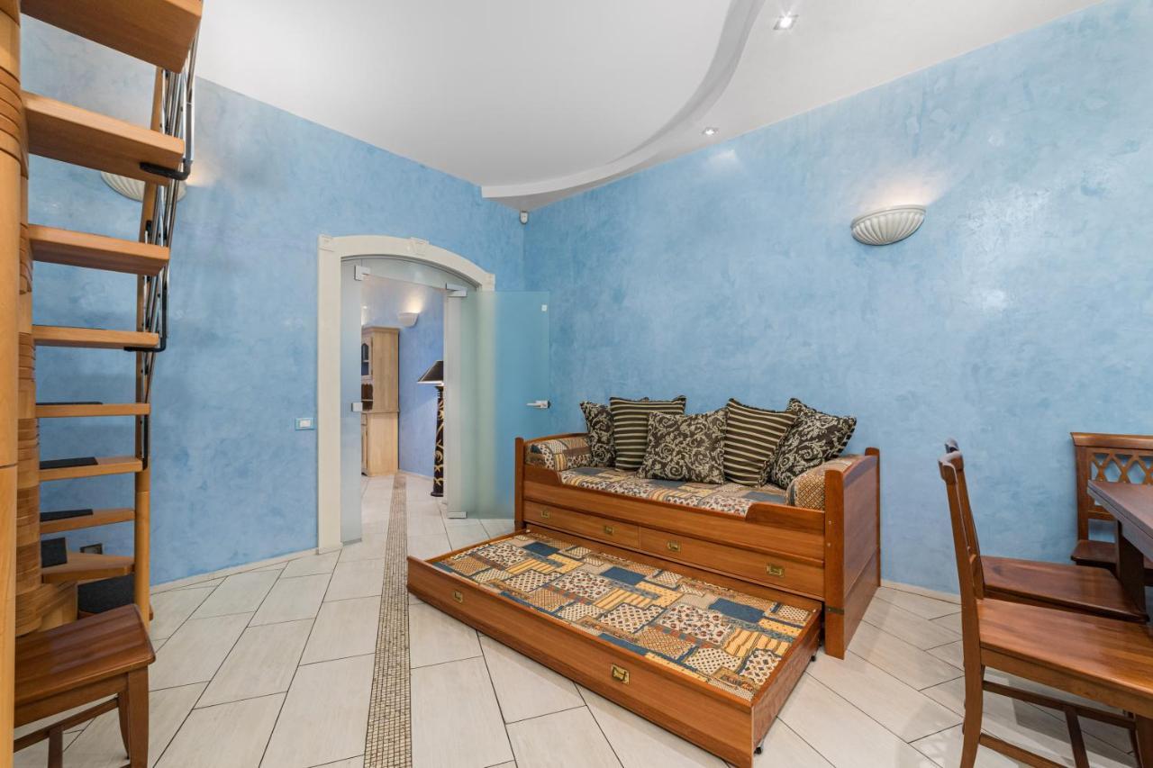 Classical Deribasivska 3-bedrooms